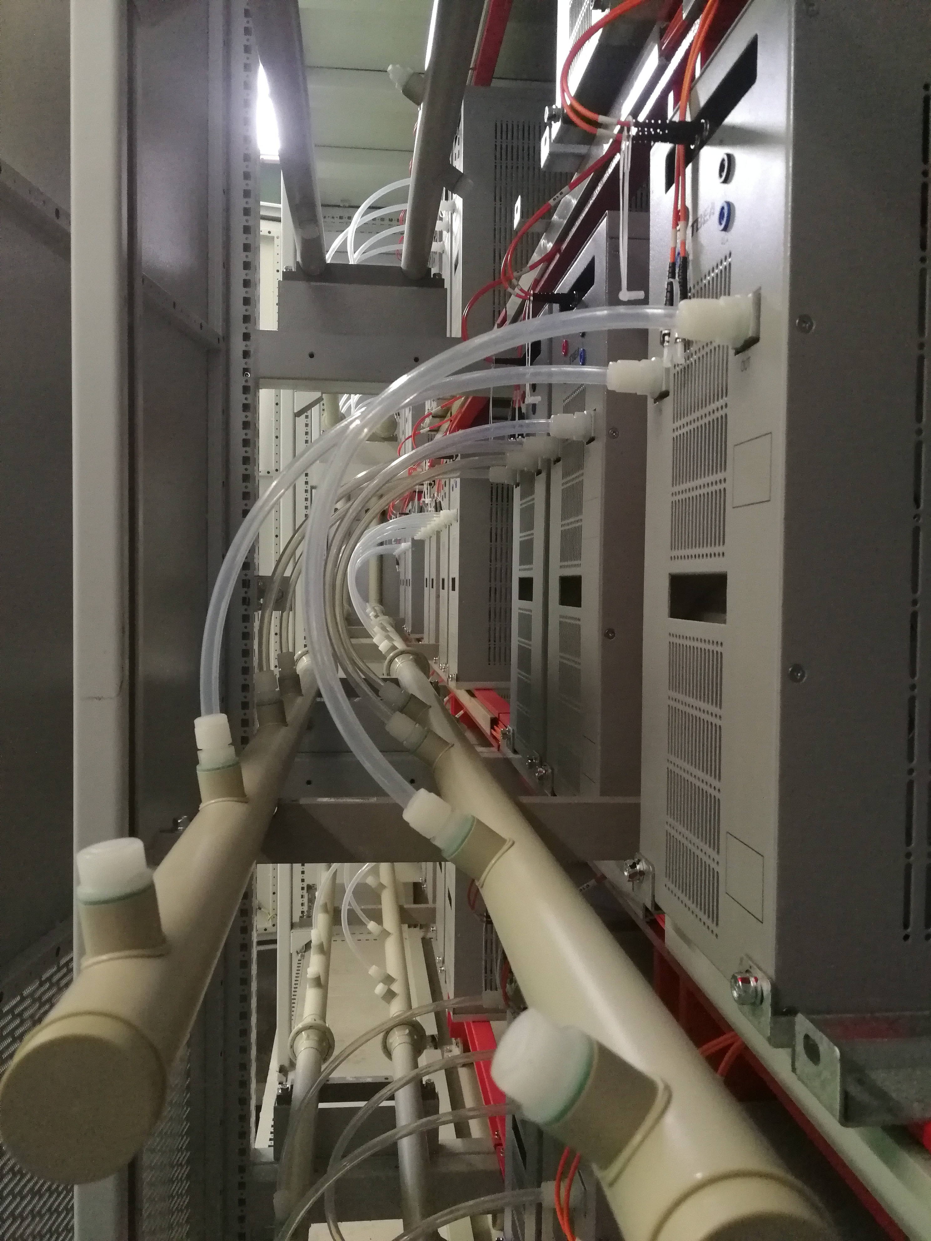 STATCOM l&agrave;m m&aacute;t bằng nước trong nh&agrave; Sinopak 35kV cho nh&ocirc;m điện ph&acirc;n
