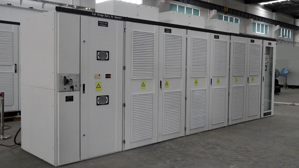 Generatore Var statico raffreddato ad aria per interni Sinopak da 3 kV per parco solare