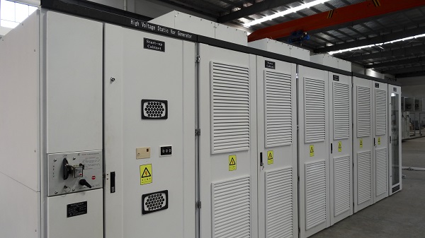 Generatore Var statico raffreddato ad aria per interni Sinopak da 3 kV per parco solare